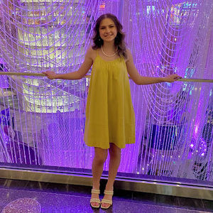 Meet your Posher, Lauraa